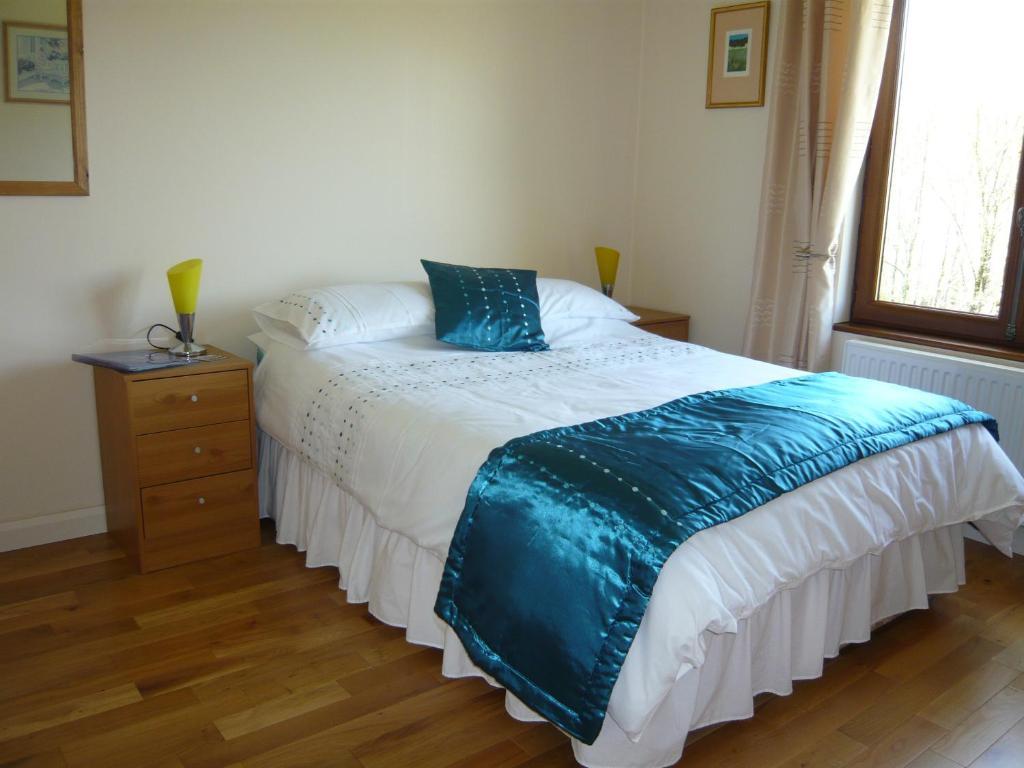 Lakeside Bed And Breakfast Payzac  Oda fotoğraf